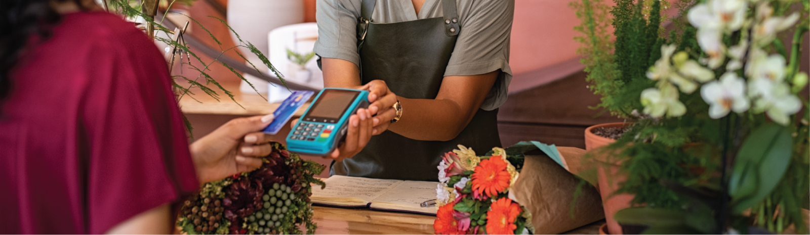 customer making card payment